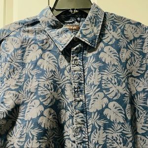 Michael Kors, Men’s linen shirt sleeve shirt